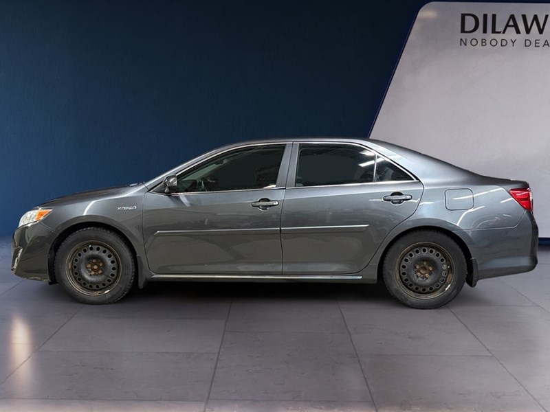 2013 Toyota Camry Hybrid 4dr Sdn XLE