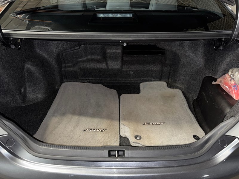 2013 Toyota Camry Hybrid 4dr Sdn XLE