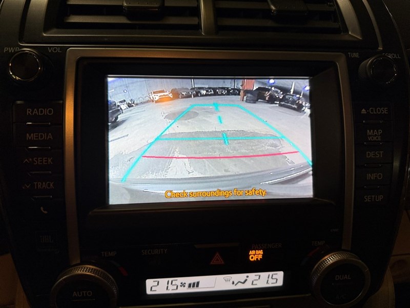 2013 Toyota Camry Hybrid 4dr Sdn XLE