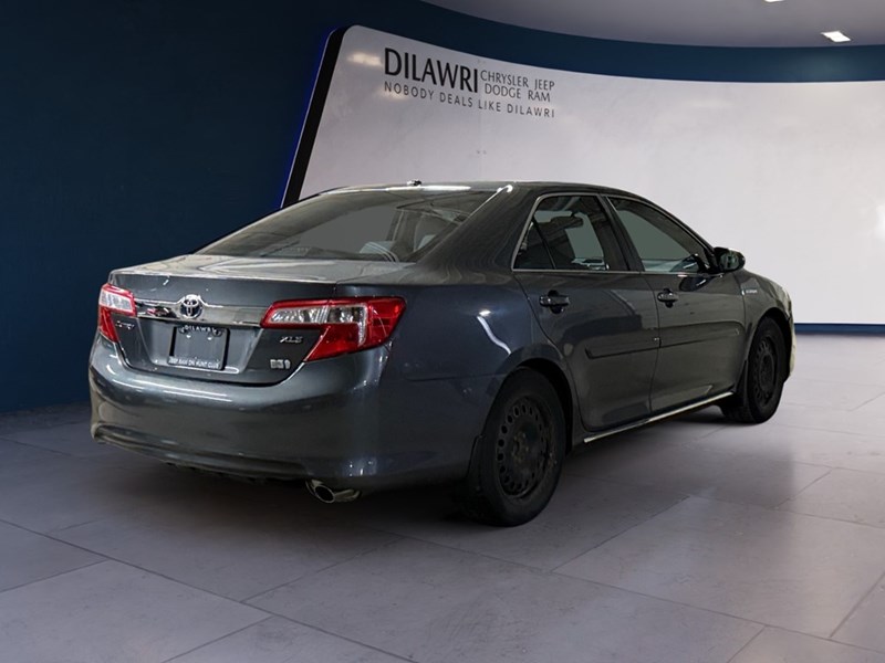 2013 Toyota Camry Hybrid 4dr Sdn XLE