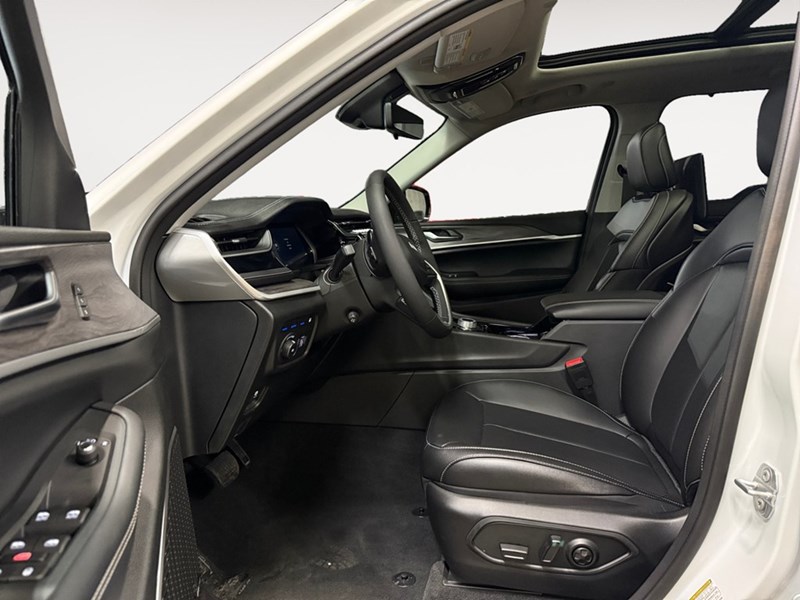 2023 Jeep Grand Cherokee 4xe 4x4