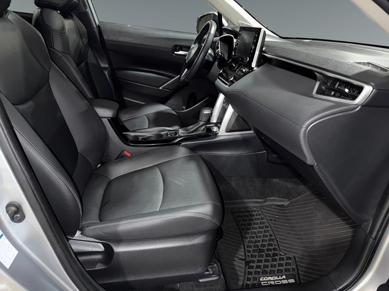 2022 Toyota Corolla Cross XLE AWD
