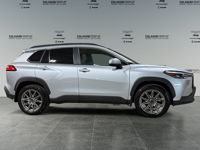 2022 Toyota Corolla Cross XLE AWD
