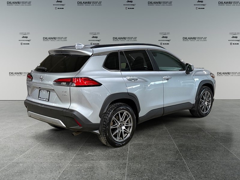 2022 Toyota Corolla Cross XLE AWD