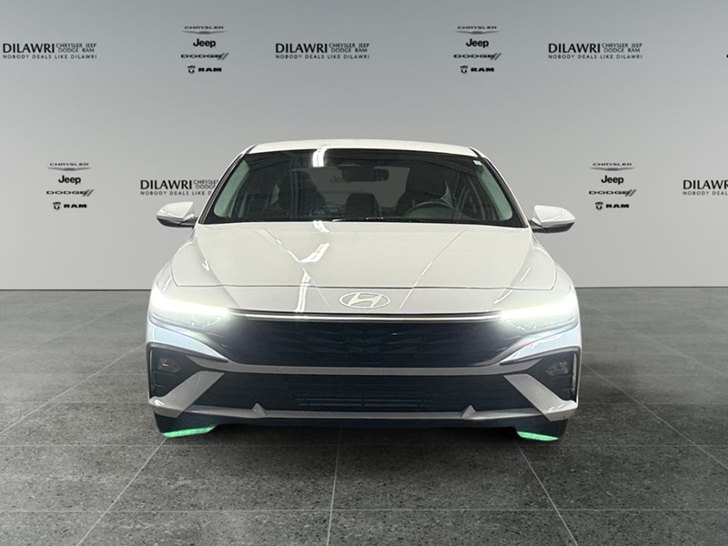 2024 Hyundai Elantra Preferred IVT