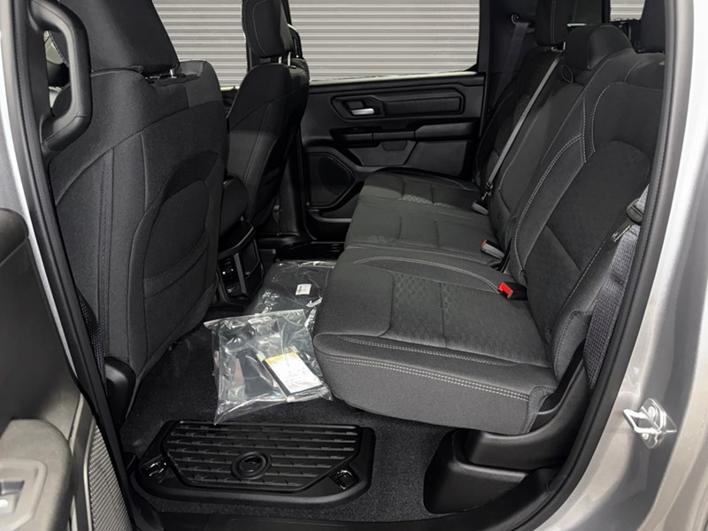 2025 RAM 1500 Tradesman 4x4 Crew Cab 5'7" Box