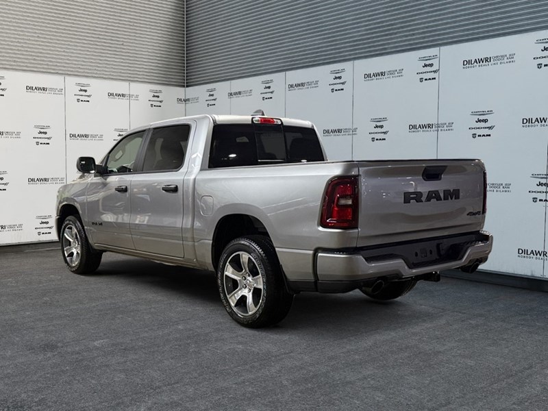 2025 RAM 1500 Tradesman 4x4 Crew Cab 5'7" Box
