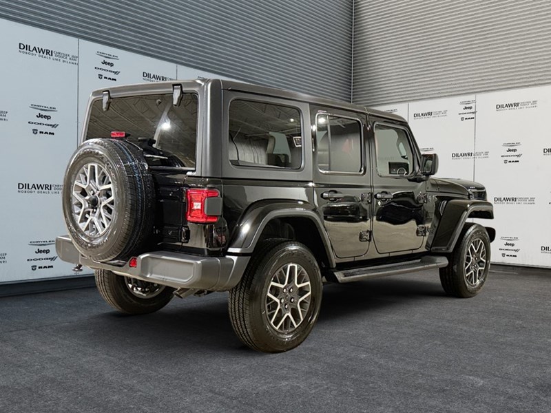2025 Jeep Wrangler Sahara 4 Door 4x4