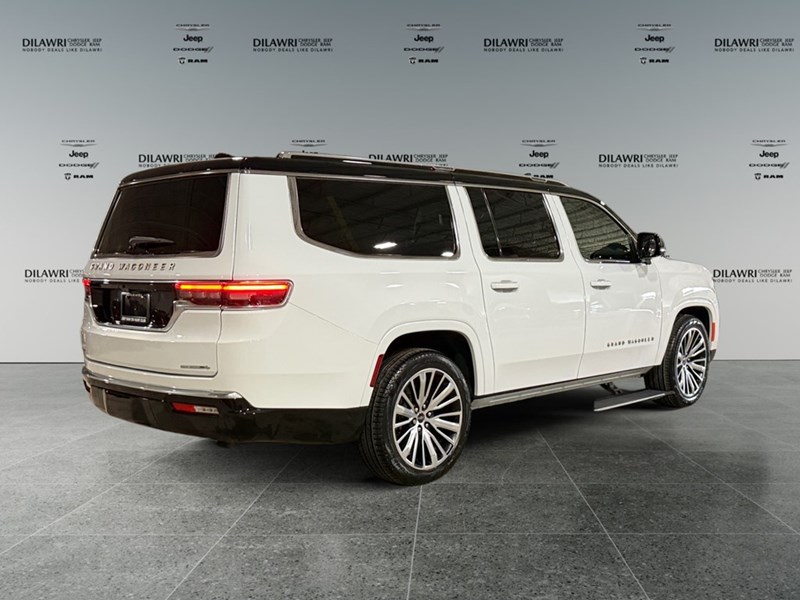 2023 Jeep Grand Wagoneer L Series III 4x4