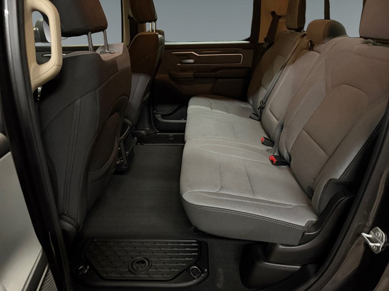 2019 RAM 1500 Big Horn 4x4 Crew Cab 5'7" Box