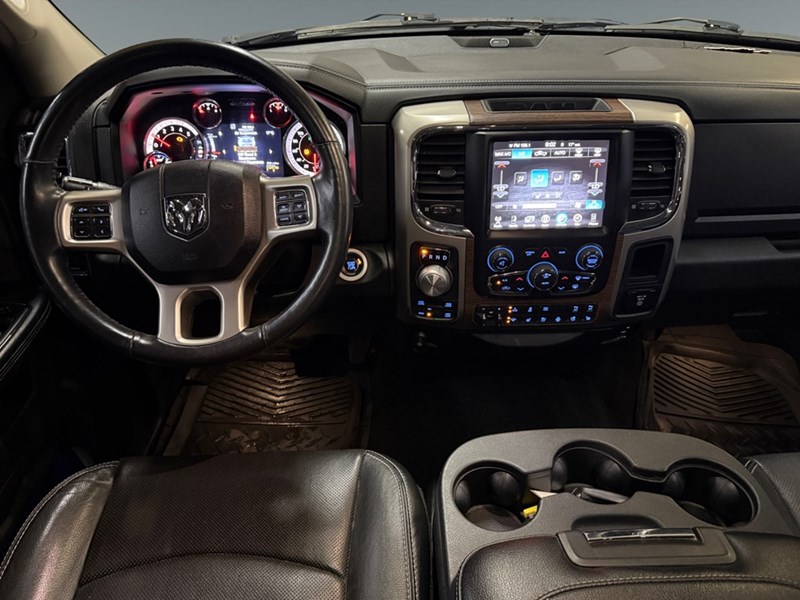 2016 RAM 1500 4WD Crew Cab 140.5" Laramie