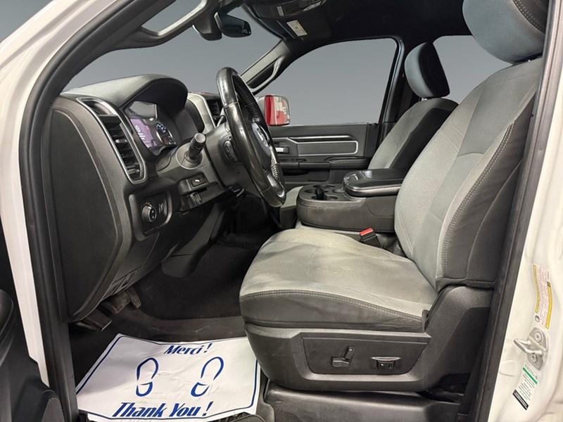 2021 RAM 3500 Big Horn 4x4 Crew Cab 8' Box