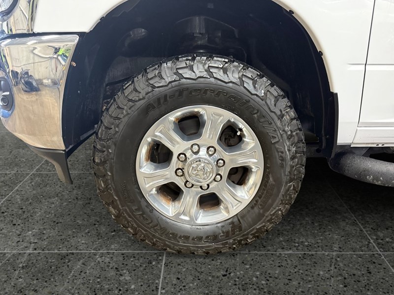 2021 RAM 3500 Big Horn 4x4 Crew Cab 8' Box