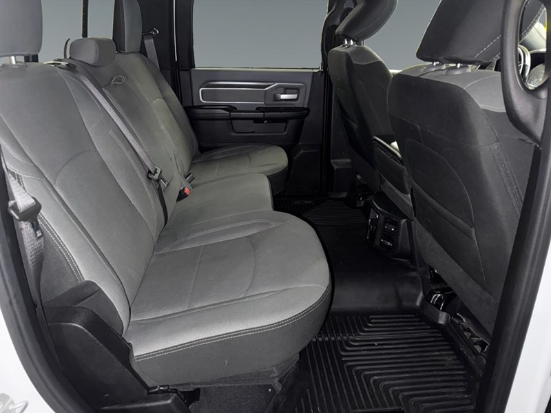 2021 RAM 3500 Big Horn 4x4 Crew Cab 8' Box