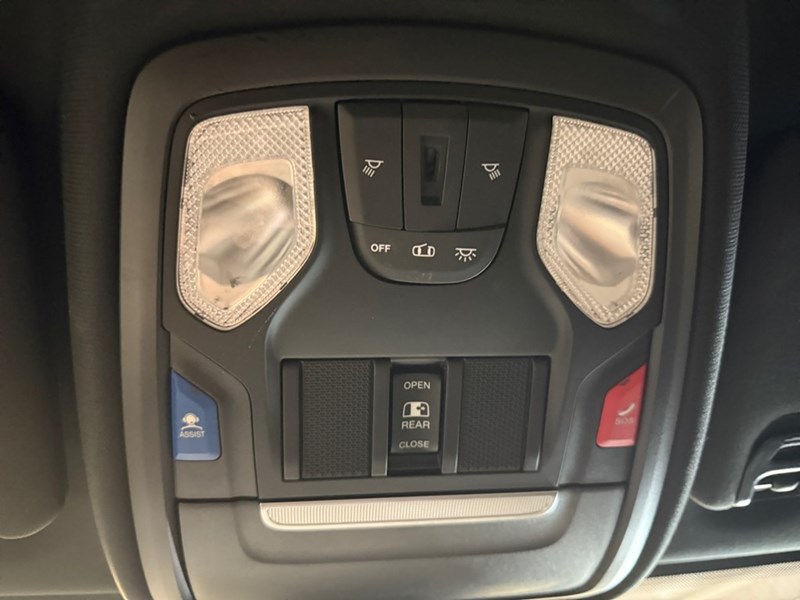 2021 RAM 3500 Big Horn 4x4 Crew Cab 8' Box