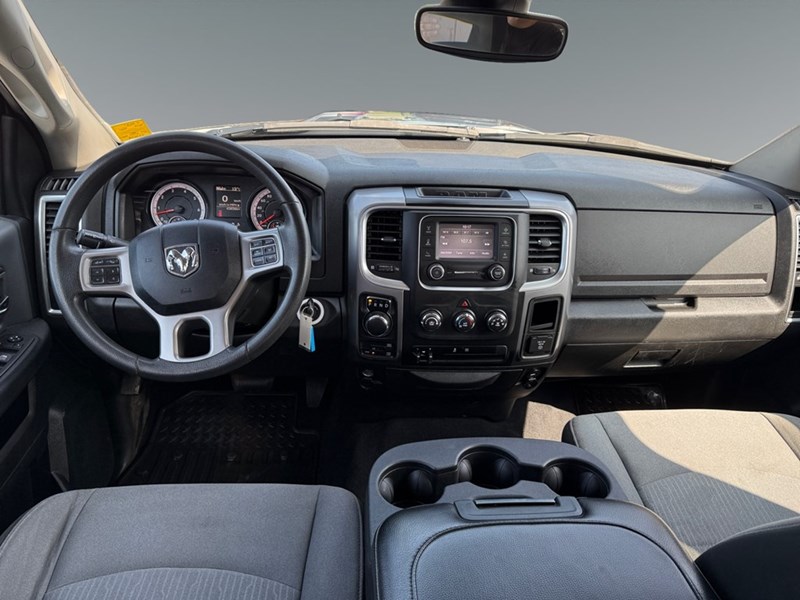 2023 RAM 1500 Classic SLT 4x4 Crew Cab 5'7" Box