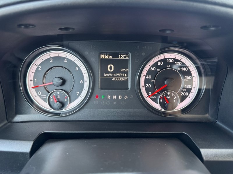 2023 RAM 1500 Classic SLT 4x4 Crew Cab 5'7" Box