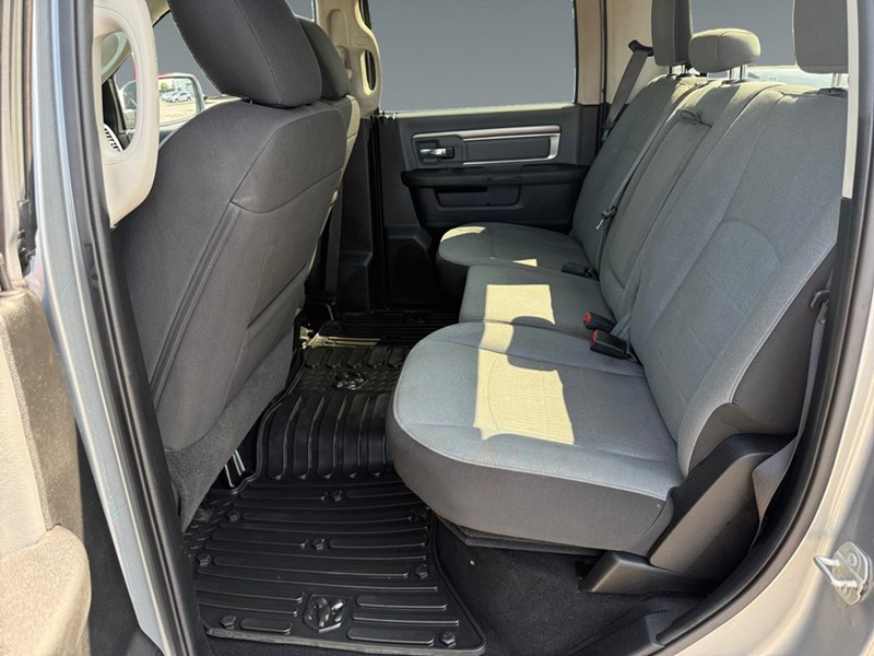2023 RAM 1500 Classic SLT 4x4 Crew Cab 5'7" Box