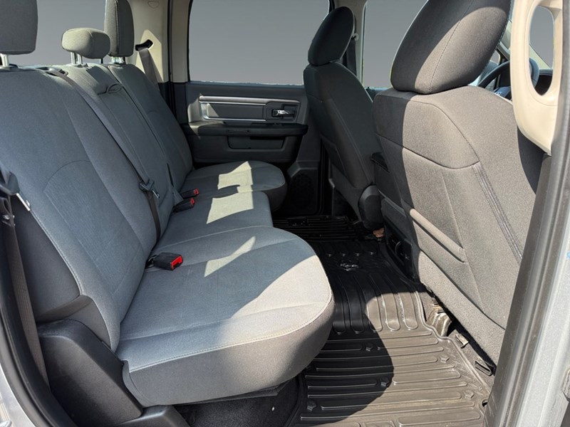 2023 RAM 1500 Classic SLT 4x4 Crew Cab 5'7" Box