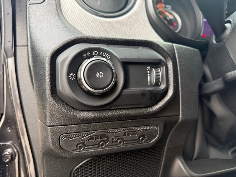 2025 Jeep Wrangler Willys 4 Door 4x4