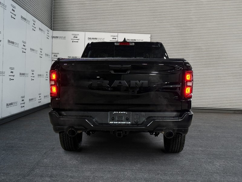 2025 RAM 1500 Tradesman 4x4 Crew Cab 5'7" Box
