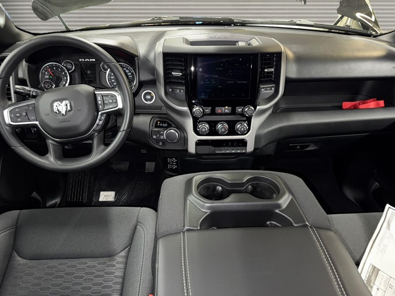 2025 RAM 1500 Tradesman 4x4 Crew Cab 5'7" Box