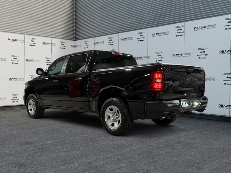 2025 RAM 1500 Tradesman 4x4 Crew Cab 5'7" Box