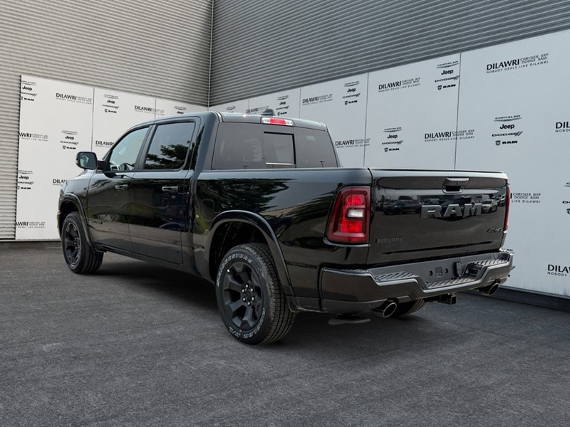 2025 RAM 1500 Big Horn 4x4 Crew Cab 5'7" Box