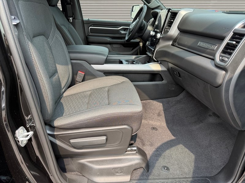 2025 RAM 1500 Big Horn 4x4 Crew Cab 5'7" Box