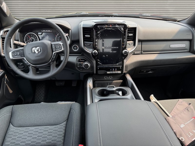 2025 RAM 1500 Big Horn 4x4 Crew Cab 5'7" Box
