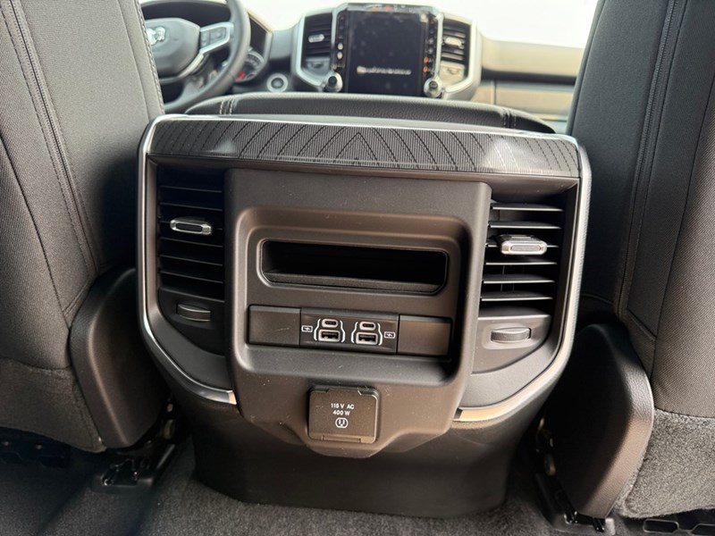 2025 RAM 1500 Big Horn 4x4 Crew Cab 5'7" Box