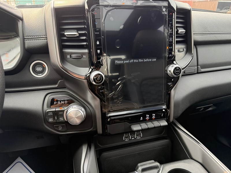 2025 RAM 1500 Sport 4x4 Crew Cab 5'7" Box