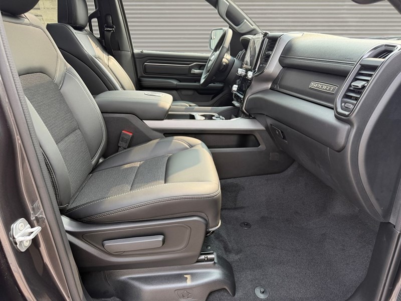 2025 RAM 1500 Sport 4x4 Crew Cab 5'7" Box