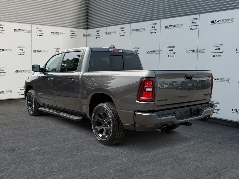 2025 RAM 1500 Sport 4x4 Crew Cab 5'7" Box