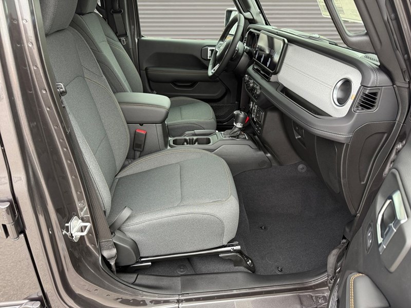 2025 Jeep Wrangler Sahara 4 Door 4x4