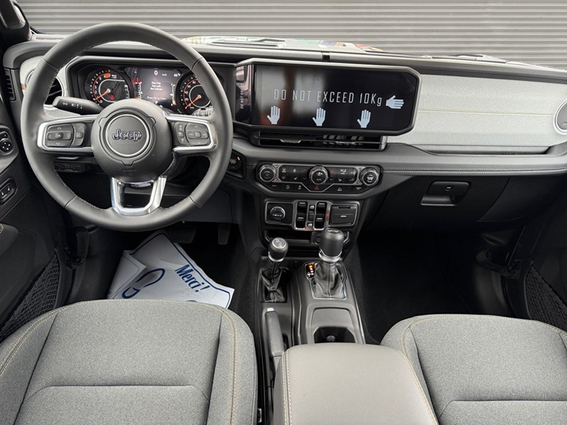 2025 Jeep Wrangler Sahara 4 Door 4x4