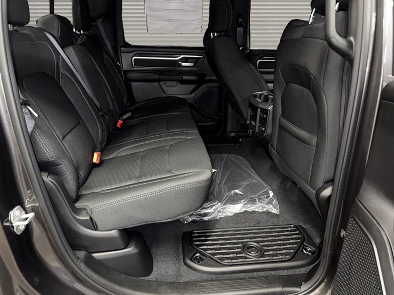 2025 RAM 1500 Big Horn 4x4 Crew Cab 5'7" Box
