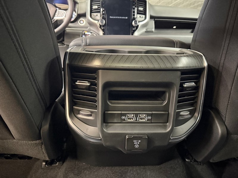 2025 RAM 1500 Big Horn 4x4 Crew Cab 5'7" Box