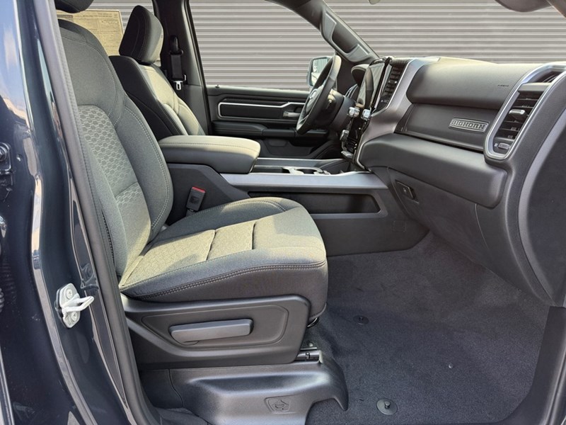 2025 RAM 1500 Big Horn 4x4 Crew Cab 5'7" Box