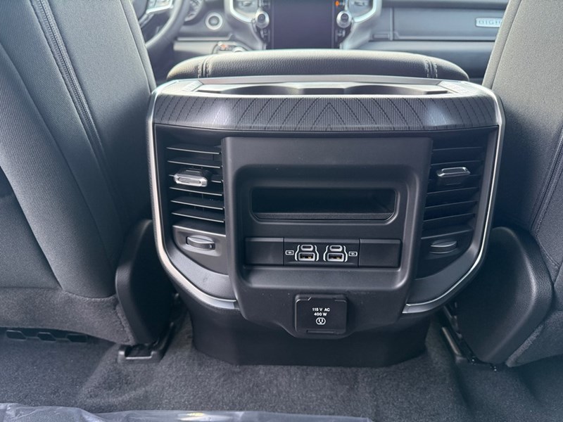 2025 RAM 1500 Big Horn 4x4 Crew Cab 5'7" Box