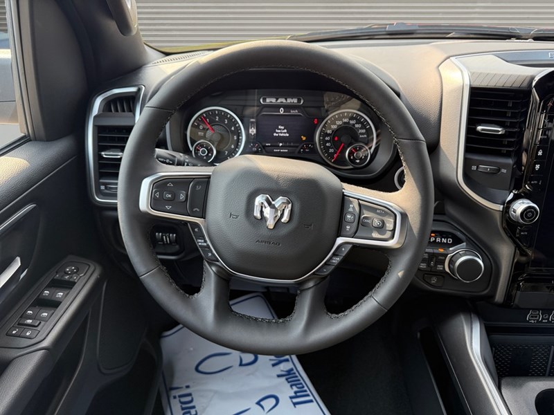 2025 RAM 1500 Big Horn 4x4 Crew Cab 5'7" Box