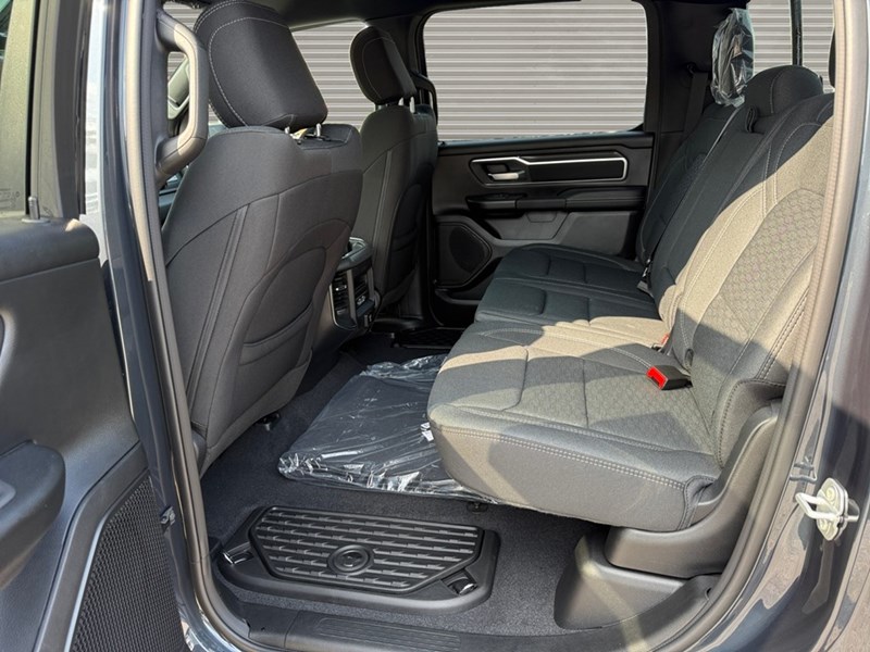 2025 RAM 1500 Big Horn 4x4 Crew Cab 5'7" Box