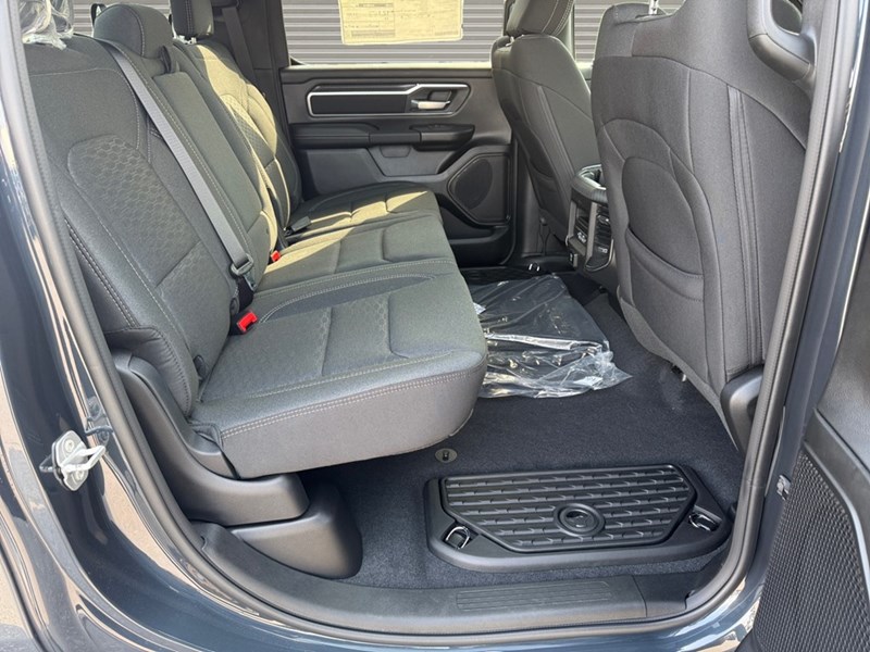 2025 RAM 1500 Big Horn 4x4 Crew Cab 5'7" Box