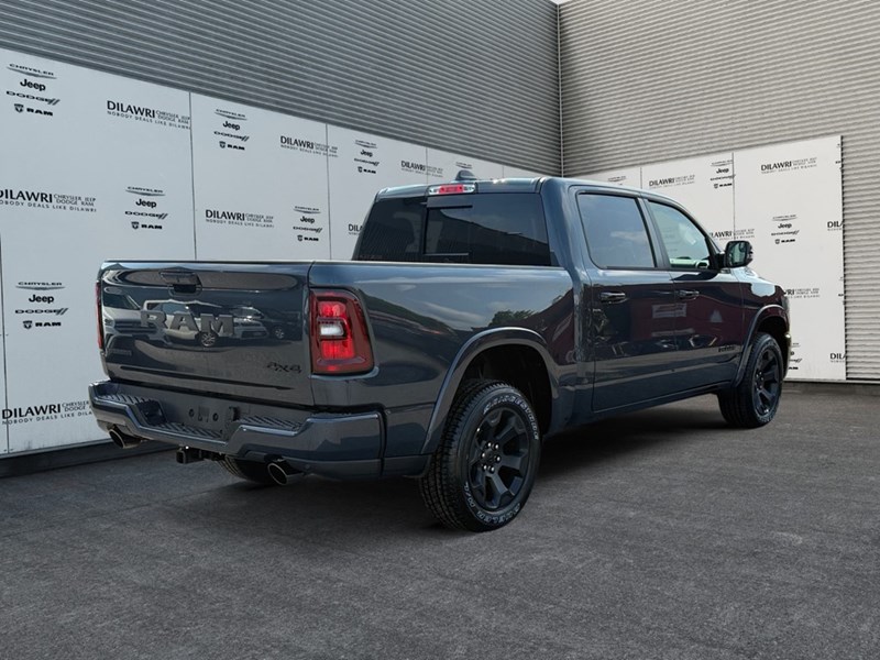 2025 RAM 1500 Big Horn 4x4 Crew Cab 5'7" Box