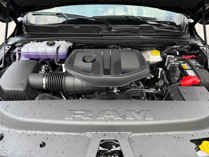 2025 RAM 1500 Sport 4x4 Crew Cab 5'7" Box