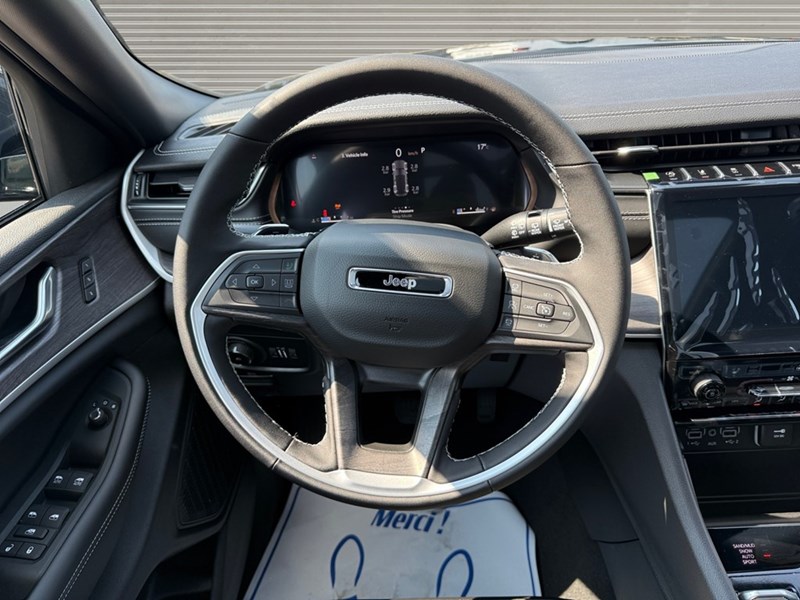2025 Jeep Grand Cherokee Limited 4x4