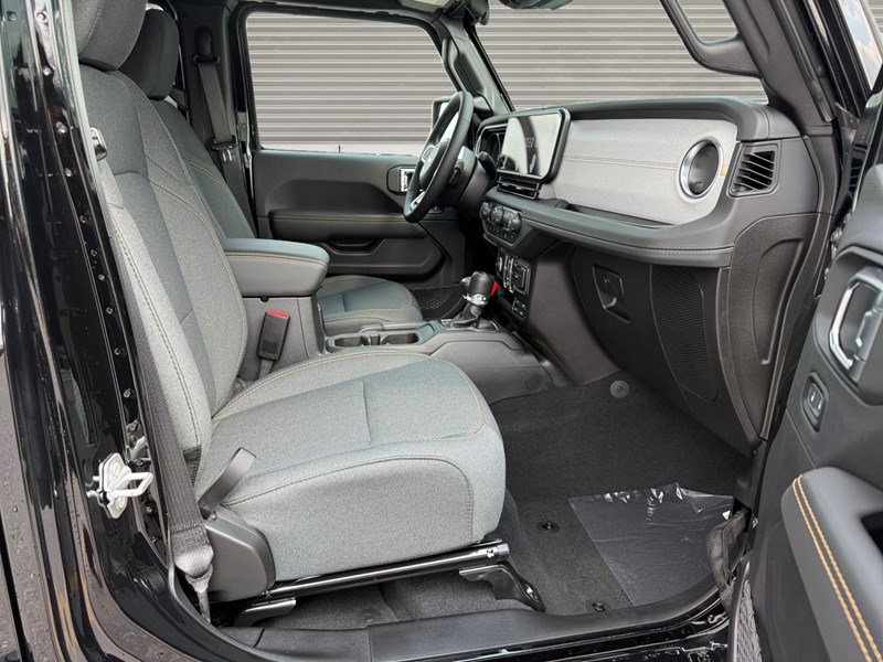 2025 Jeep Wrangler Sahara 4 Door 4x4