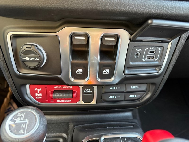 2025 Jeep Wrangler Willys 2 Door 4x4