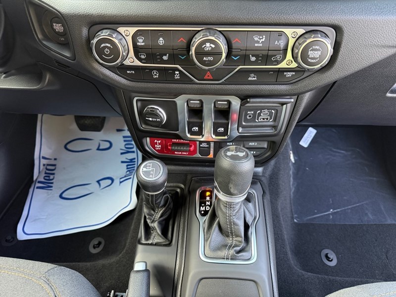 2025 Jeep Wrangler Willys 2 Door 4x4