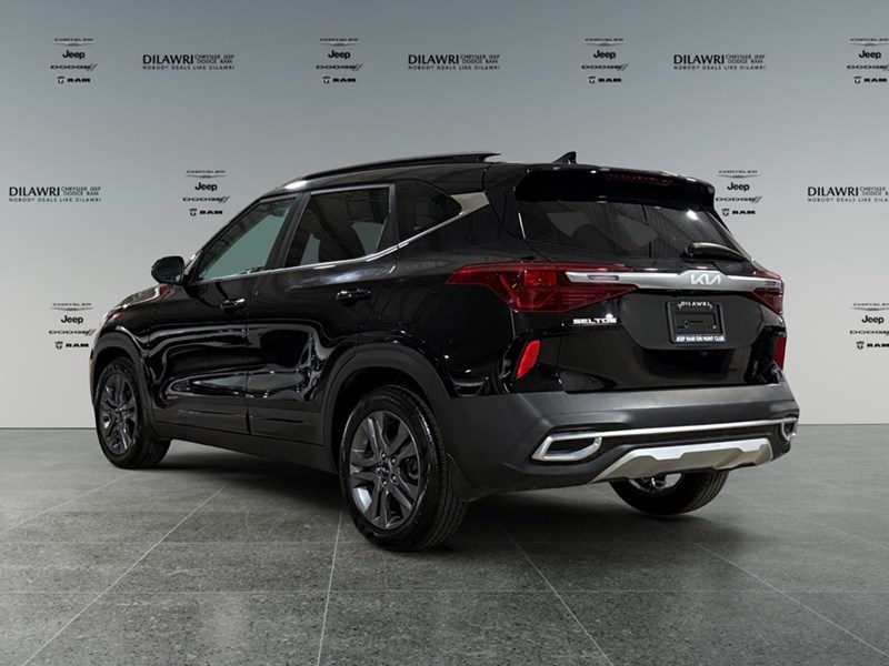 2023 Kia Seltos EX FWD